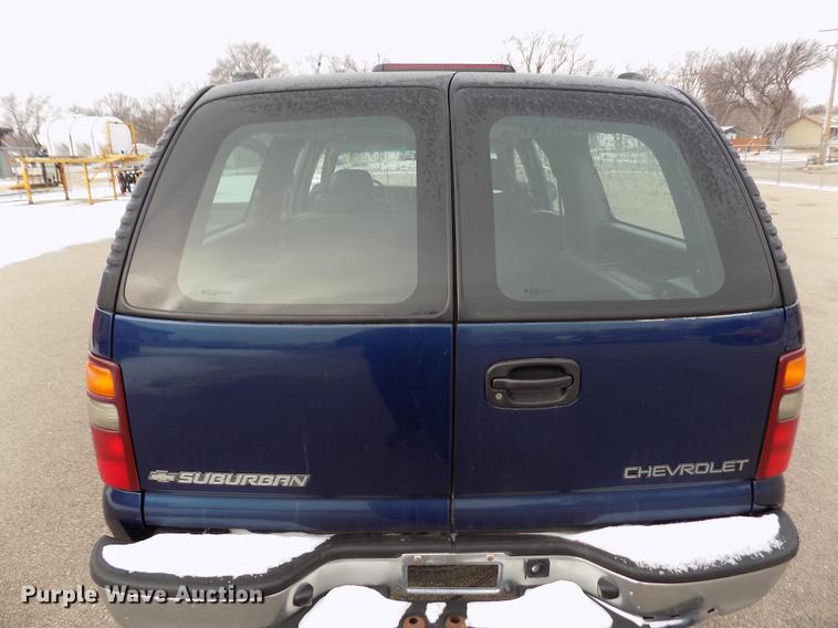 image for item DB4917 2002 Chevrolet Suburban 1500 SUV