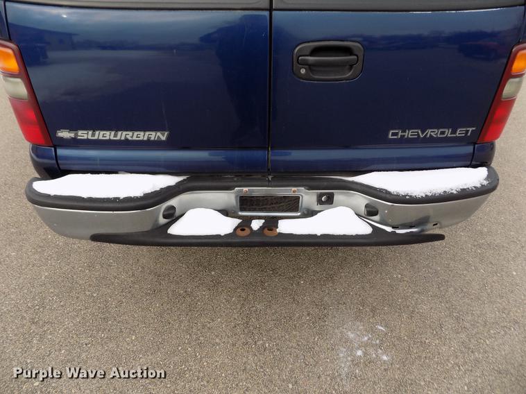 image for item DB4917 2002 Chevrolet Suburban 1500 SUV