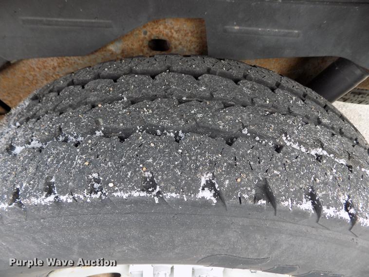 image for item DB4917 2002 Chevrolet Suburban 1500 SUV