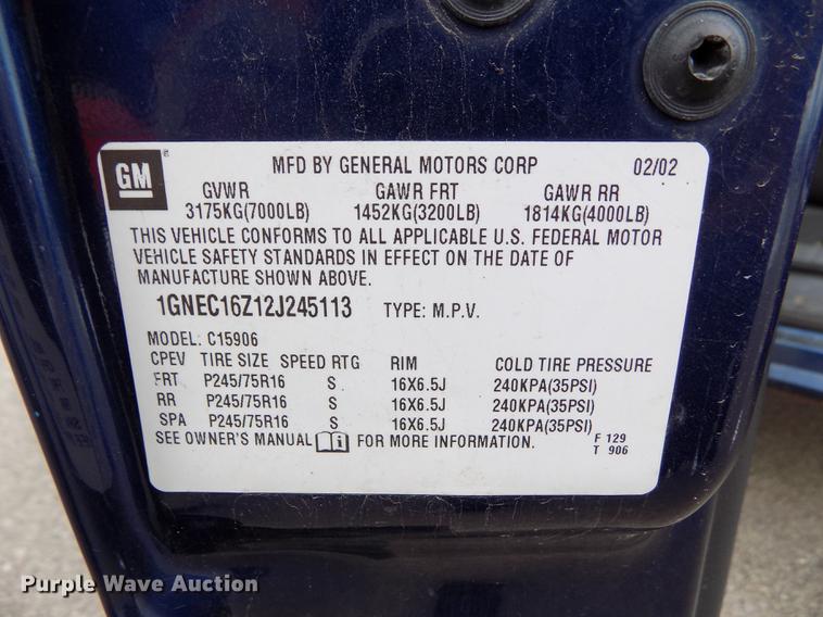 image for item DB4917 2002 Chevrolet Suburban 1500 SUV