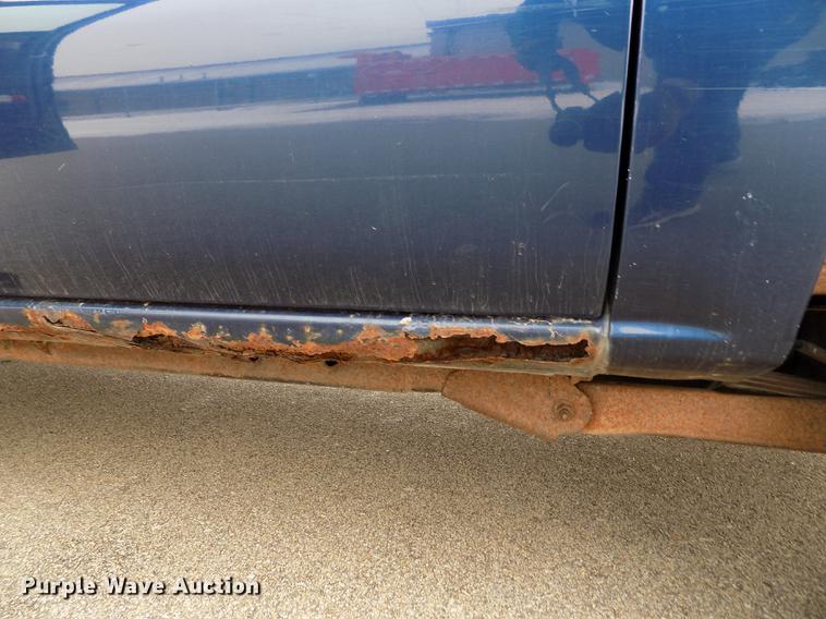 image for item DB4917 2002 Chevrolet Suburban 1500 SUV