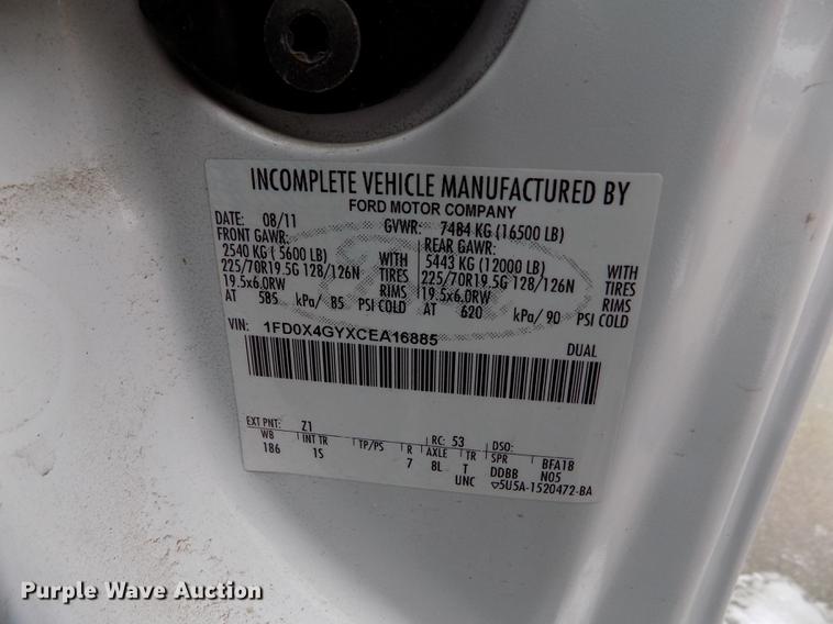 image for item DB4918 2012 Ford F450 Super Duty SuperCab utility bed truck