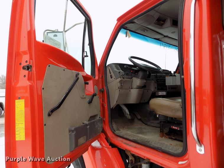 image for item DB4921 2006 Sterling LT7501 dump truck