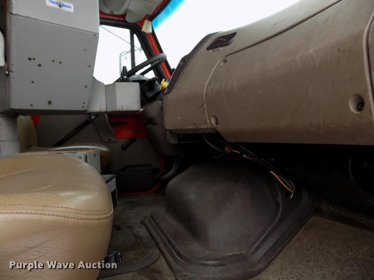 image for item DB4921 2006 Sterling LT7501 dump truck