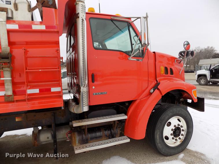 image for item DB4921 2006 Sterling LT7501 dump truck