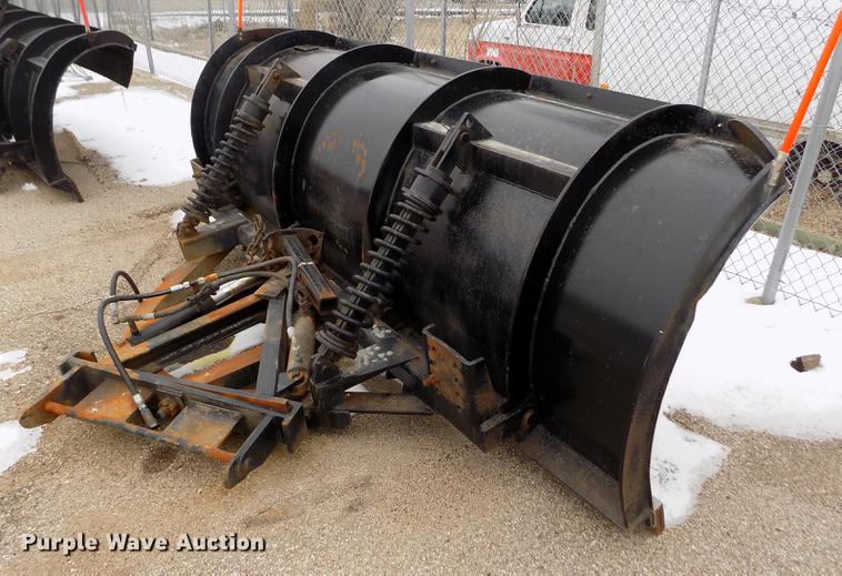 image for item DB4921 2006 Sterling LT7501 dump truck