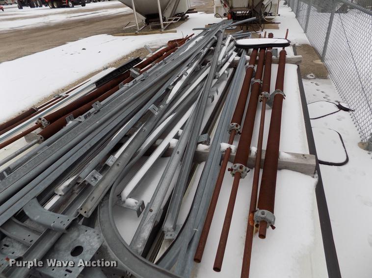 image for item DB4923 (8) garage doors