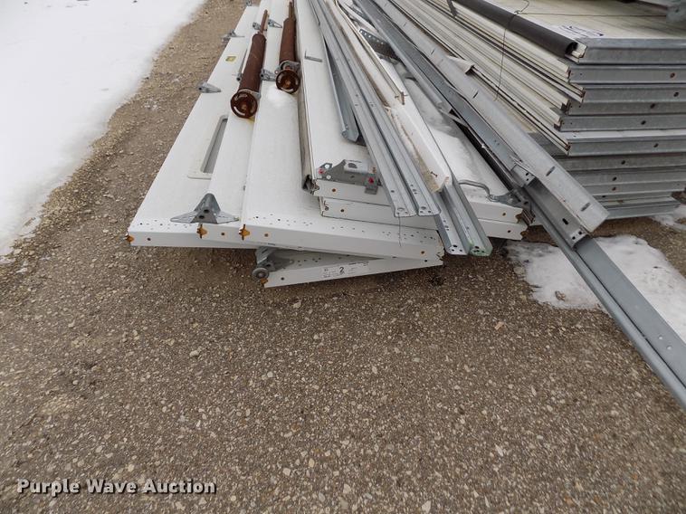 image for item DB4923 (8) garage doors