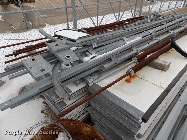 image for item DB4923 (8) garage doors