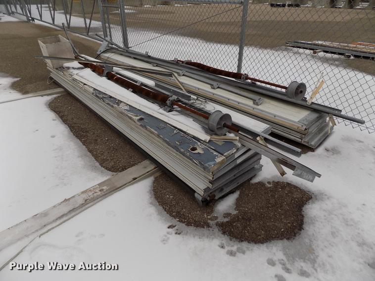 image for item DB4923 (8) garage doors