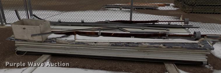 image for item DB4923 (8) garage doors