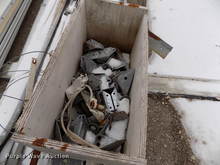 image for item DB4923 (8) garage doors