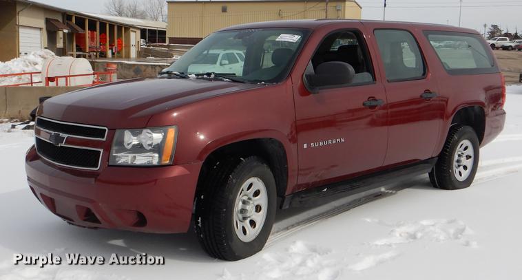 image for item DE0100 2008 Chevrolet Suburban 1500 SUV