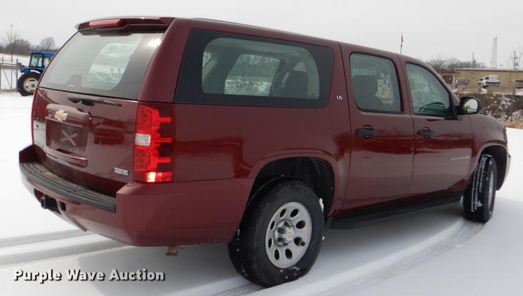 image for item DE0100 2008 Chevrolet Suburban 1500 SUV