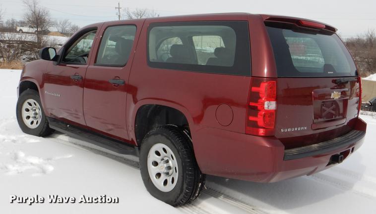 image for item DE0100 2008 Chevrolet Suburban 1500 SUV