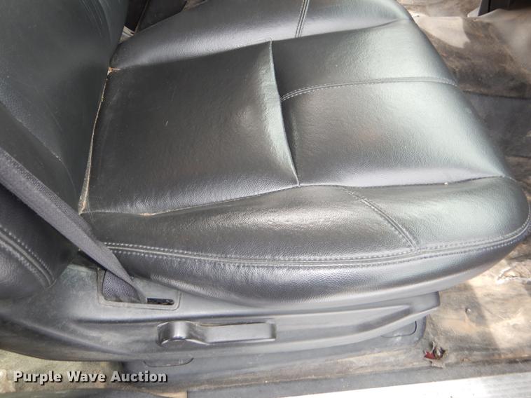 image for item DE0100 2008 Chevrolet Suburban 1500 SUV