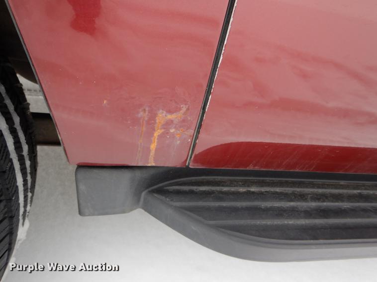 image for item DE0100 2008 Chevrolet Suburban 1500 SUV