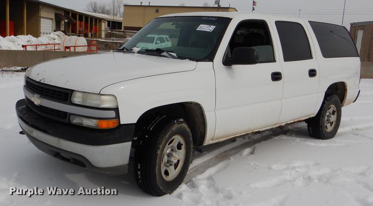 image for item DE0101 2001 Chevrolet Suburban C1500 SUV