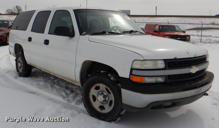 image for item DE0101 2001 Chevrolet Suburban C1500 SUV