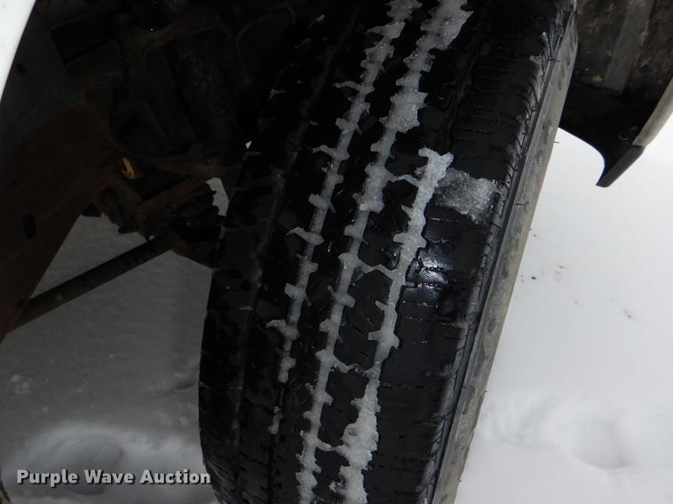 image for item DE0101 2001 Chevrolet Suburban C1500 SUV