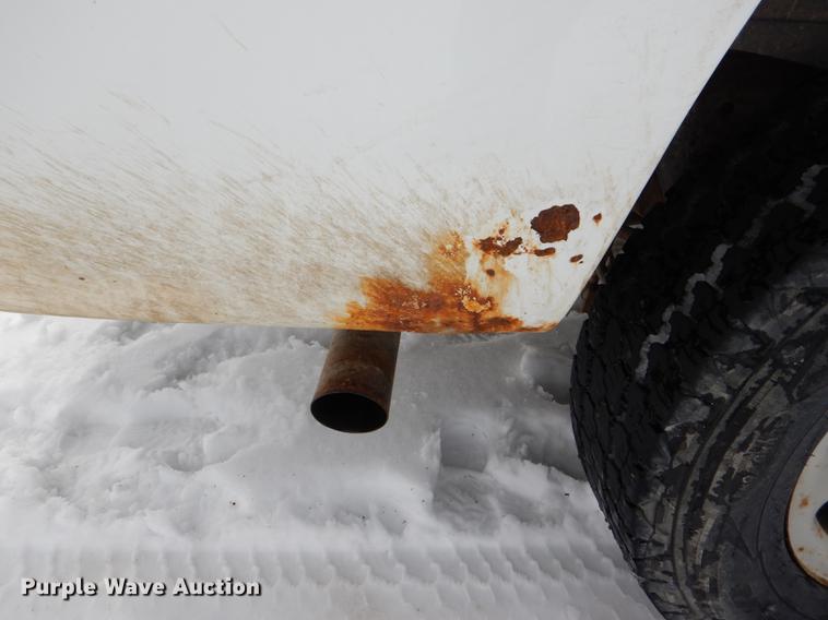 image for item DE0101 2001 Chevrolet Suburban C1500 SUV