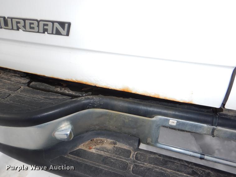 image for item DE0101 2001 Chevrolet Suburban C1500 SUV