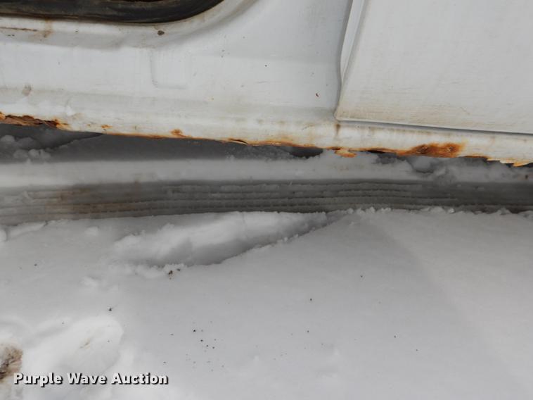 image for item DE0101 2001 Chevrolet Suburban C1500 SUV