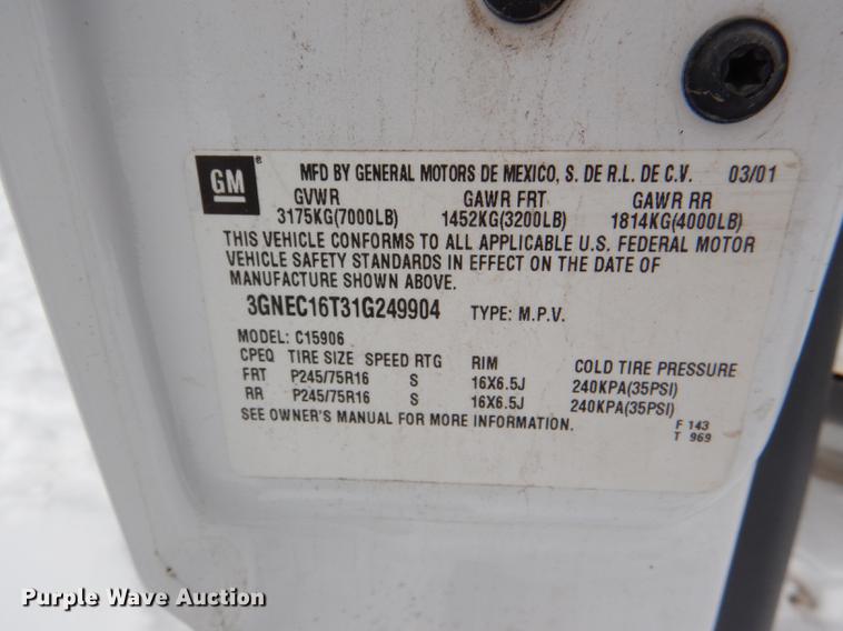 image for item DE0101 2001 Chevrolet Suburban C1500 SUV