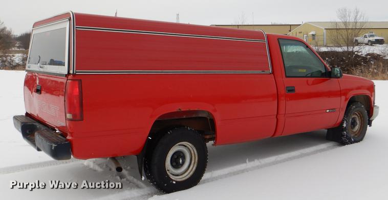 image for item DE0102 1997 Chevrolet C1500 pickup truck
