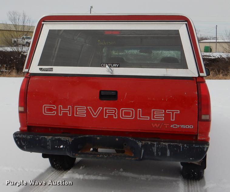 image for item DE0102 1997 Chevrolet C1500 pickup truck