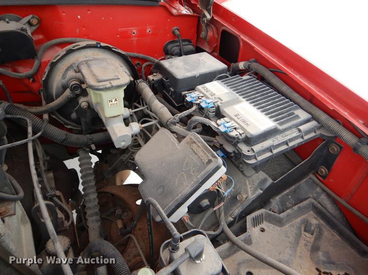 image for item DE0102 1997 Chevrolet C1500 pickup truck