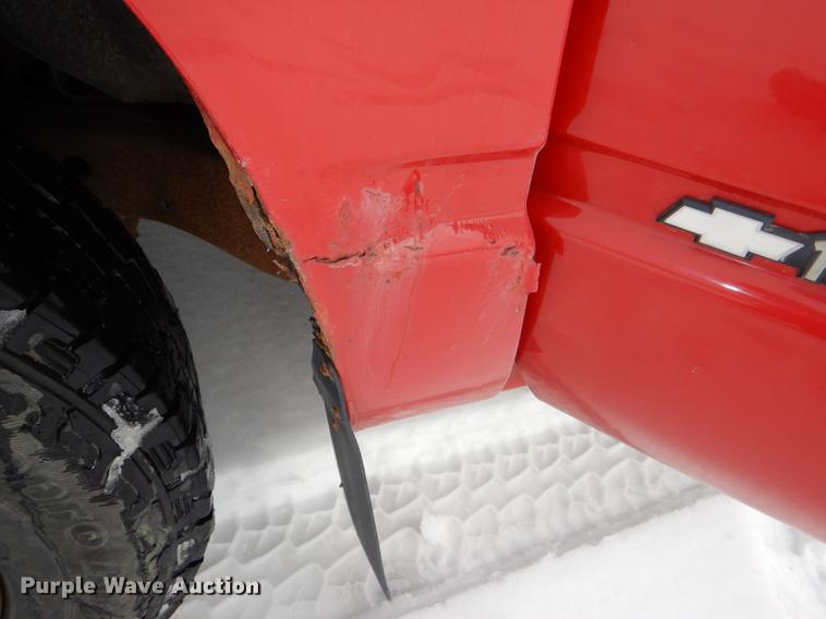 image for item DE0102 1997 Chevrolet C1500 pickup truck