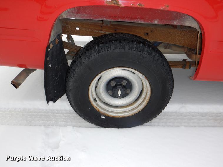 image for item DE0102 1997 Chevrolet C1500 pickup truck