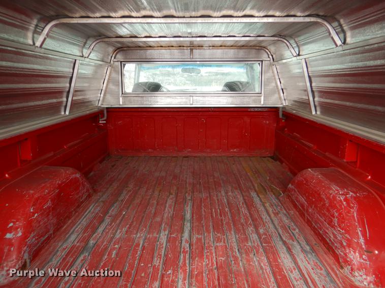 image for item DE0102 1997 Chevrolet C1500 pickup truck