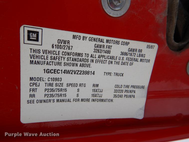 image for item DE0102 1997 Chevrolet C1500 pickup truck