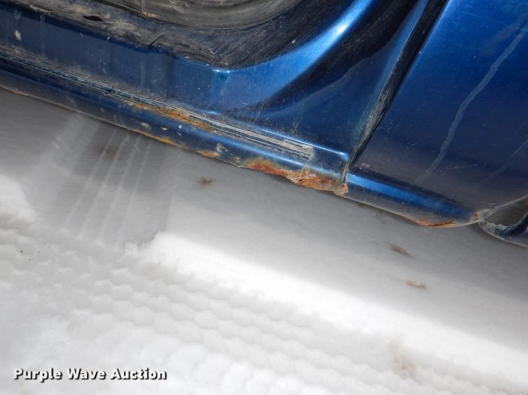 image for item DE0103 2002 Chevrolet Silverado 1500 pickup truck