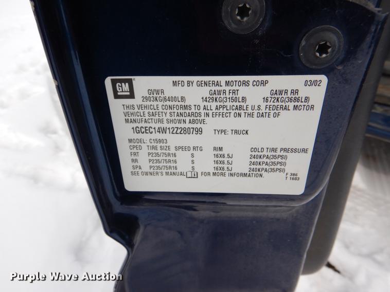 image for item DE0103 2002 Chevrolet Silverado 1500 pickup truck