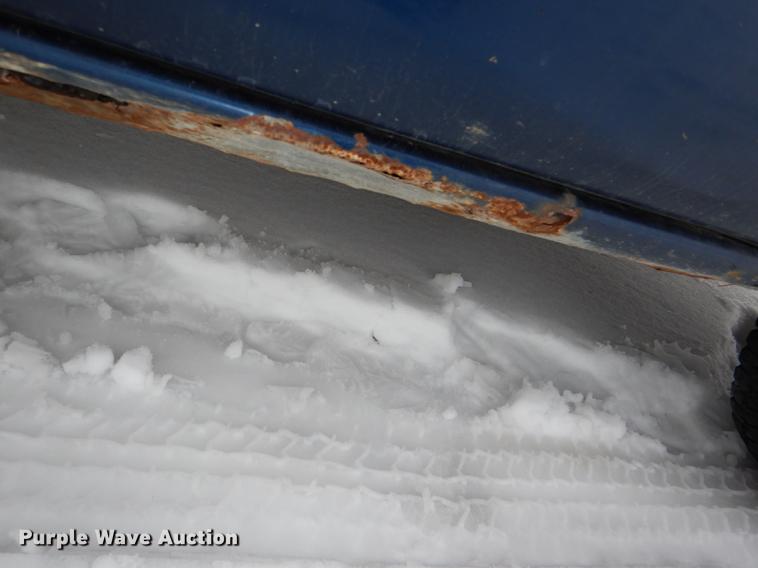 image for item DE0104 2002 Chevrolet Silverado 1500 pickup truck