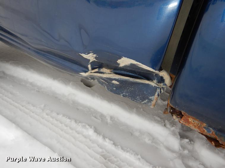 image for item DE0104 2002 Chevrolet Silverado 1500 pickup truck