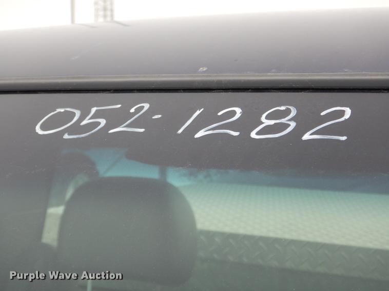 image for item DE0104 2002 Chevrolet Silverado 1500 pickup truck