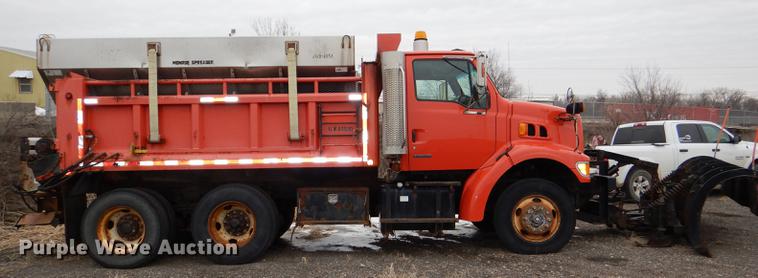 image for item DE0106 2003 Sterling LT7500 dump truck