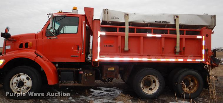 image for item DE0106 2003 Sterling LT7500 dump truck