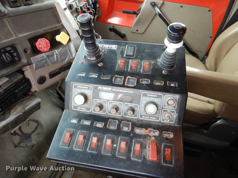 image for item DE0106 2003 Sterling LT7500 dump truck