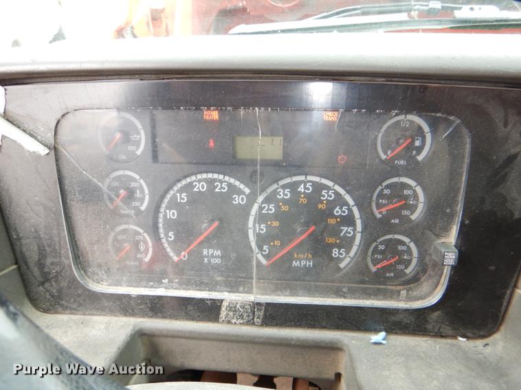 image for item DE0106 2003 Sterling LT7500 dump truck