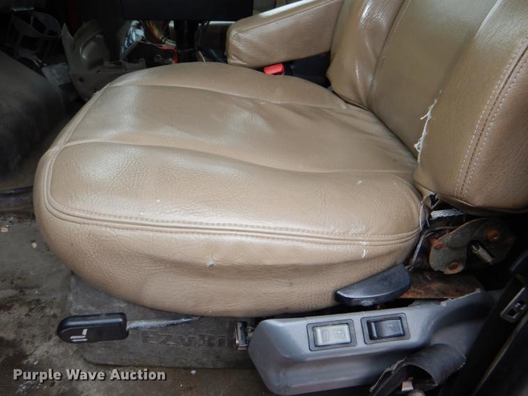 image for item DE0106 2003 Sterling LT7500 dump truck