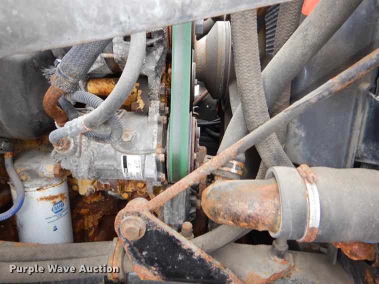 image for item DE0106 2003 Sterling LT7500 dump truck