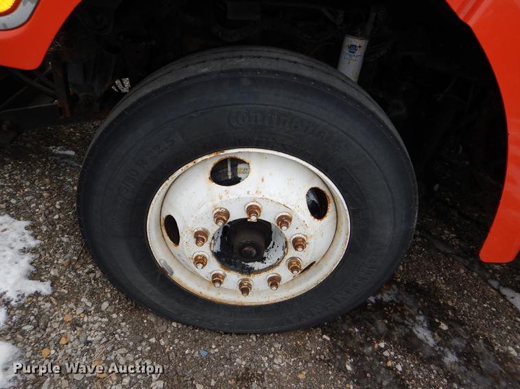 image for item DE0106 2003 Sterling LT7500 dump truck