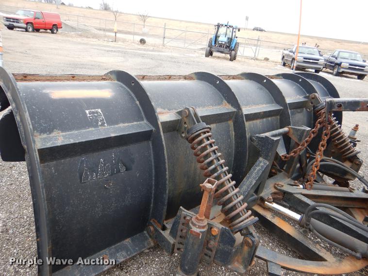 image for item DE0106 2003 Sterling LT7500 dump truck