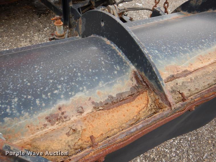 image for item DE0106 2003 Sterling LT7500 dump truck