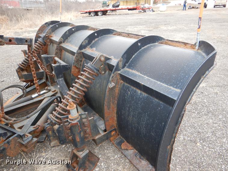 image for item DE0106 2003 Sterling LT7500 dump truck